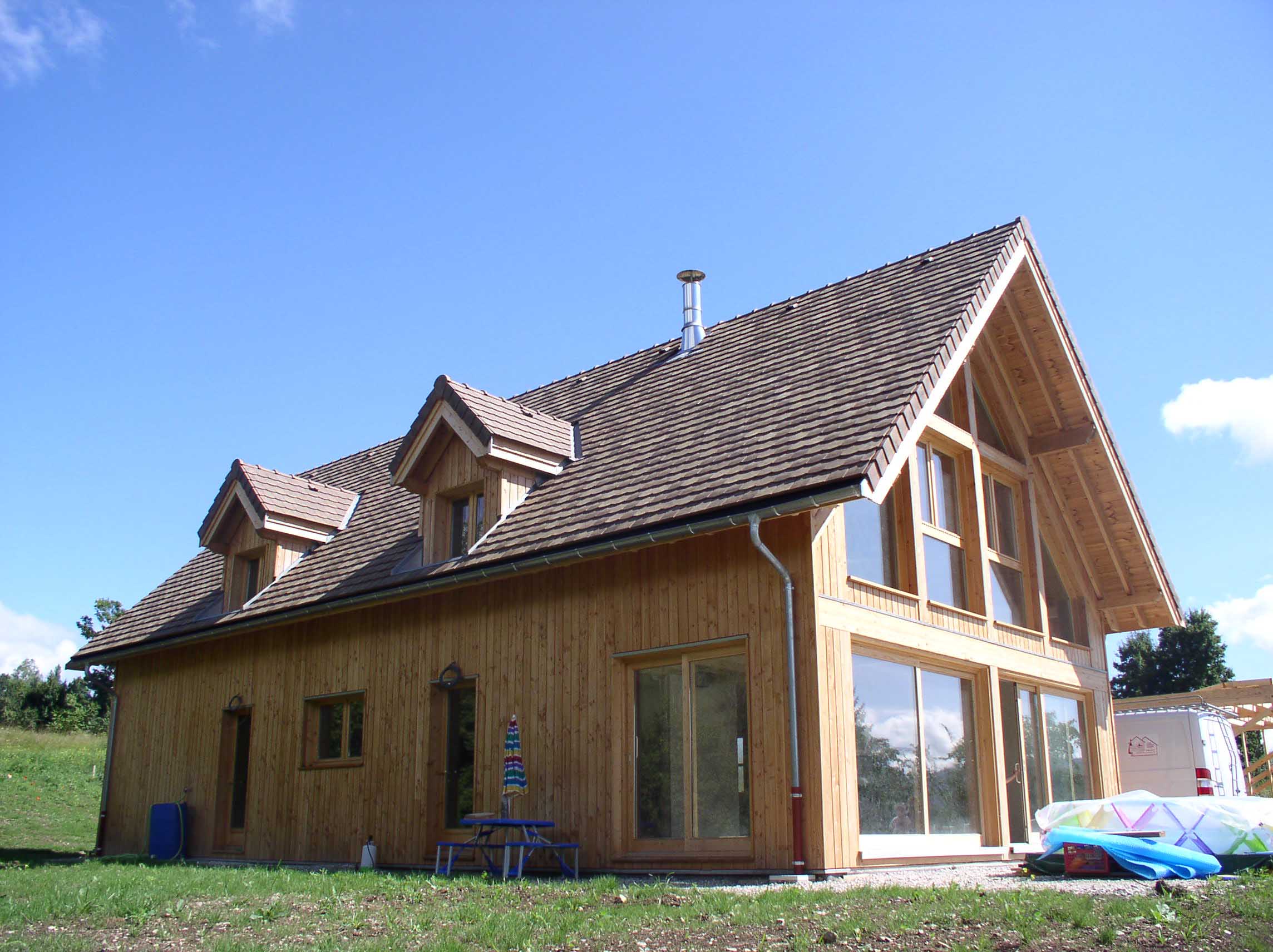 Bardage Bois Maison : Maison Tri?ves bardage vertical Nicollet Charpente – Construction Bardage Bois Maison : Maison Tri?ves bardage vertical Nicollet Charpente – Construction